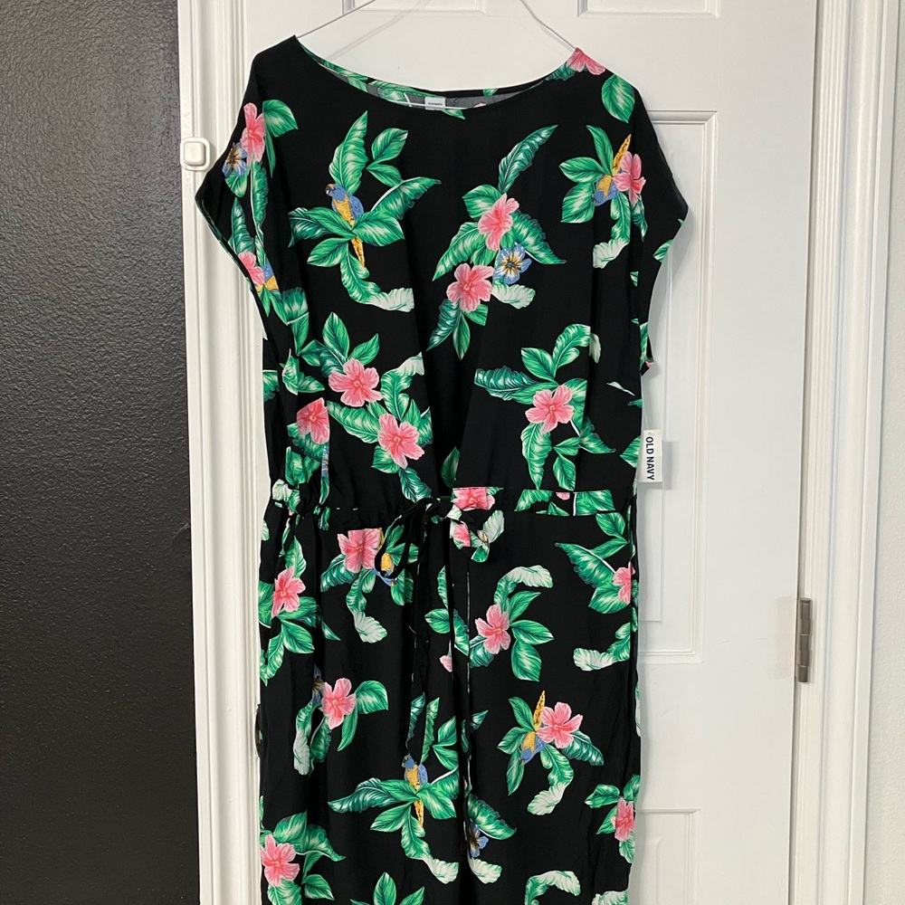 NWT Old Navy Floral Tropical Dress
